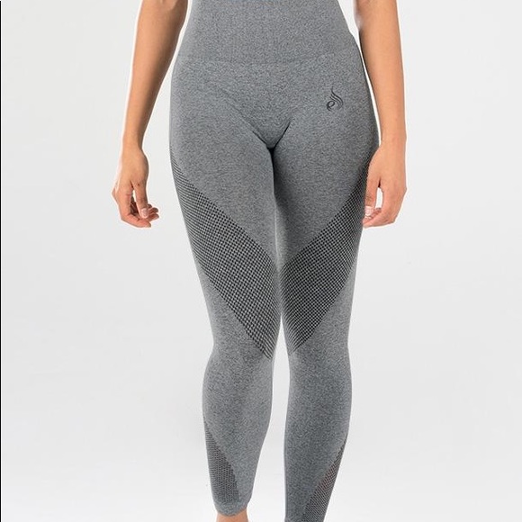 bum enhancing leggings